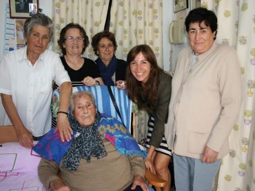 Salud maternal en áreas pobres de Bolivia, en los Premios Blas Infante Casares Solidario.