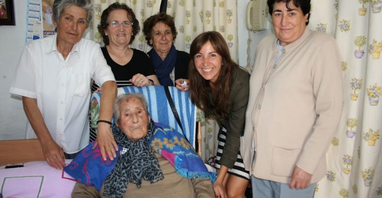 Salud maternal en áreas pobres de Bolivia, en los Premios Blas Infante Casares Solidario.
