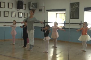 Vídeo: Escuela de Ballet en Casares