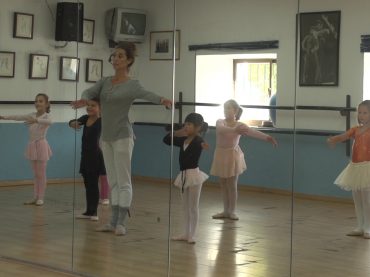 Vídeo: Escuela de Ballet en Casares