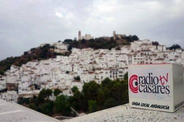 Radio Casares estrena el lunes una serie de programas que servirán de encuentro entre políticos y ciudadanos