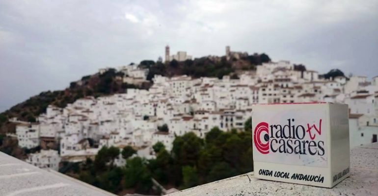 Radio Casares estrena el lunes una serie de programas que servirán de encuentro entre políticos y ciudadanos