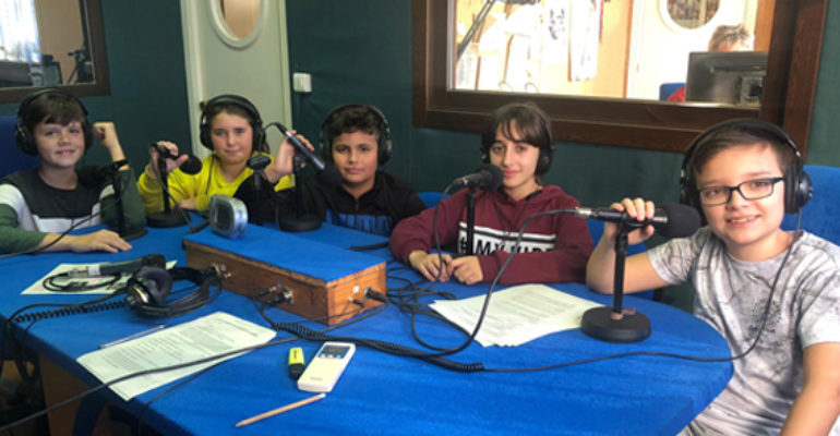 Con Mirada Infantil (Blas Infante) | Consumismo