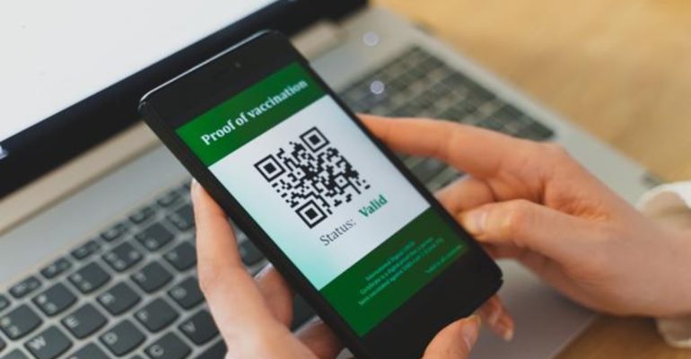 Tertulia con acento | Pasaporte covid