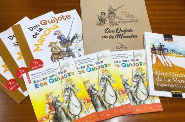 Casares regala ejemplares de El Quijote a los alumnos del municipio por el Día del Libro