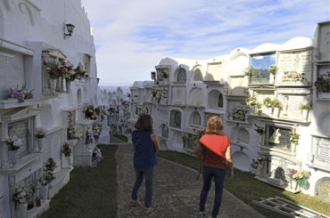 Casares celebra Tosantos en torno al Cementerio y el recuerdo de los que ya no están