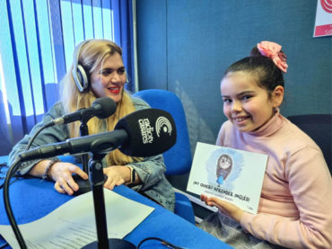 <strong>La casareña Adriana Navarro publica su primer cuento ‘No quiero aprender inglés’</strong>