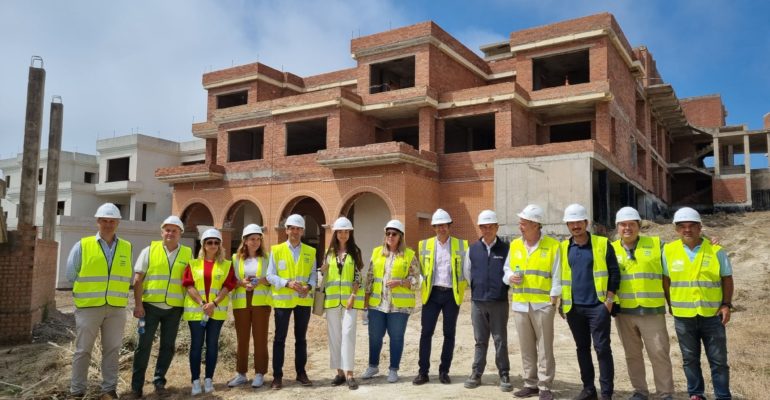 Arrancan las obras del futuro hotel Hilton Conrad de Casares, que generará más de 200 empleos directos