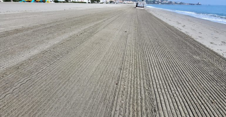 <strong>Las playas de Casares se preparan para el verano</strong>