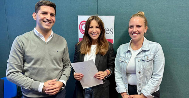 <strong>Juan Luis Villalón cierra la ronda de entrevistas explicando las principales líneas del programa electoral de IU</strong>