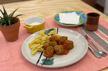 Cocina casareña | Albóndigas con tomate
