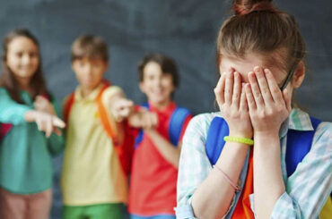 Tras el arcoirirs | Bullying LGTBI