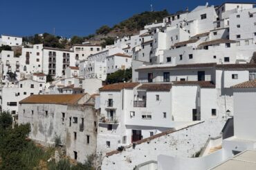 Comprar vivienda en Casares cuesta hoy un 46% más que hace cuatro años