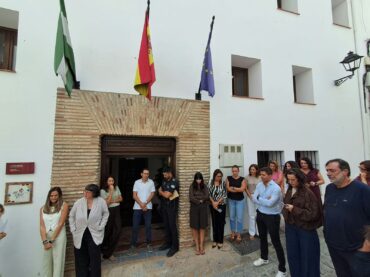 El Ayuntamiento de Casares convoca un minuto de silencio por el fallecimiento de Mari Carmen Abascal